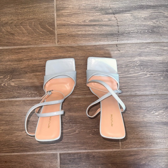 PrettyLittleThing Powder Blue Strappy Heels - Picture 2 of 2